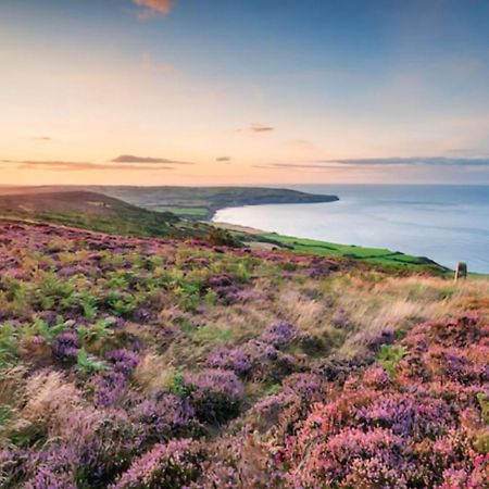 The Flask Inn, Fylingdales, Whitby エクステリア 写真